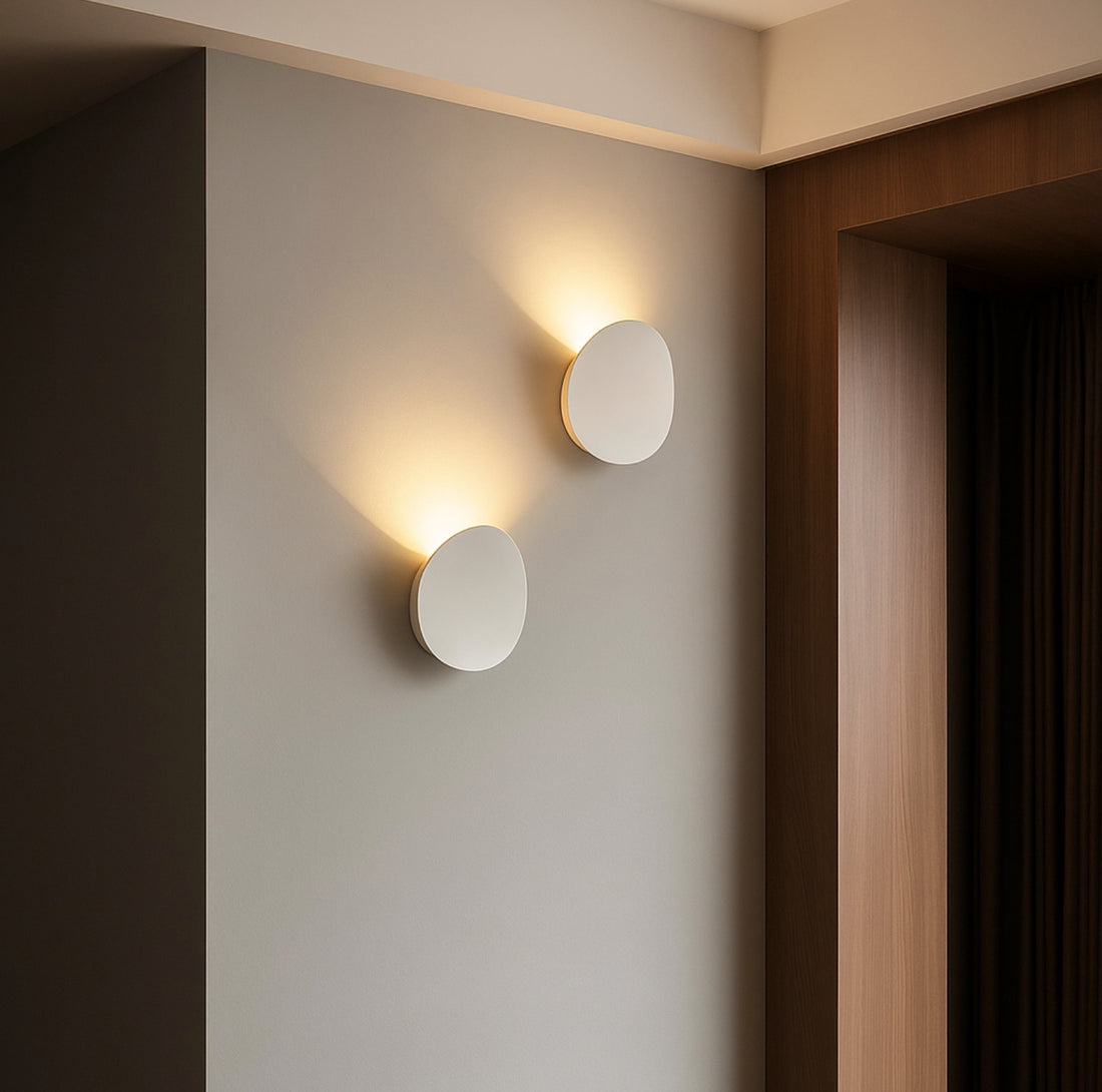 Nomaenest Calyra - Stylish Wall-Mounted Lamp